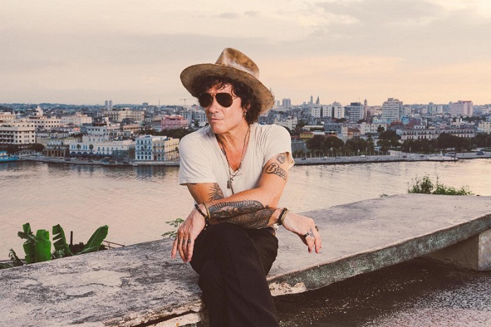 Enrique Bunbury será incluido en el salón de la fama de los compositores latinos