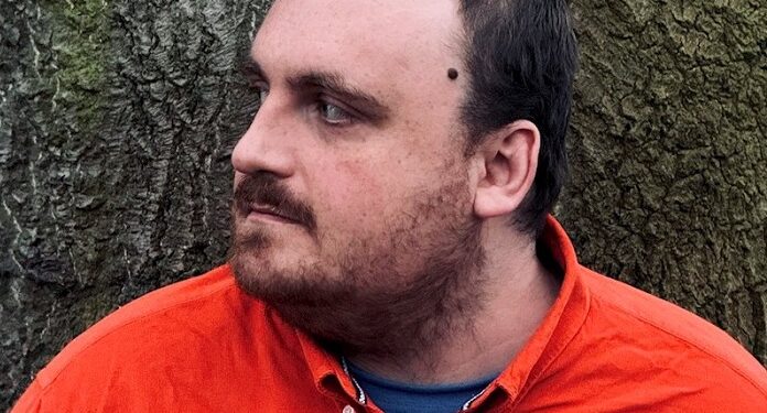 Ben Hewerdine presenta su nuevo material discográfico «The Entertainment Singles Night»