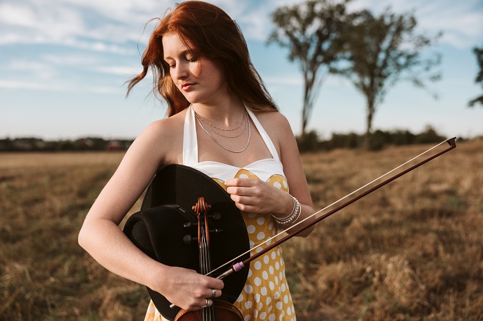 Irish Millie, lanza «Allison», un tributo al violín dedicado a la maestra que la formó