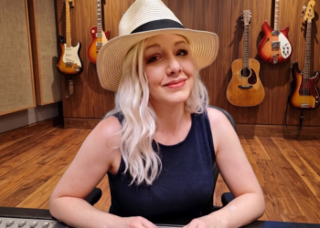 Cathy Young regresa con la canción más personal de su vida